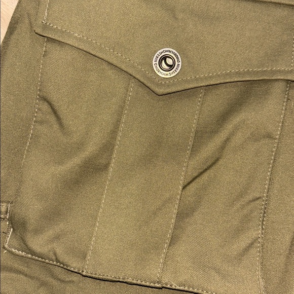 Nike Women's snowboarding Jacket in Olive size small - Picture 5 of 13